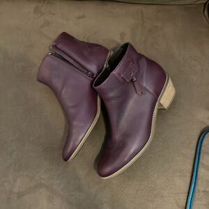 COLE HAAN BOOTS